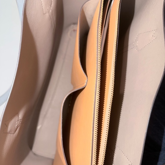 Tory Burch Light Gray Pebbled Leather Tote - Picture 4 of 4